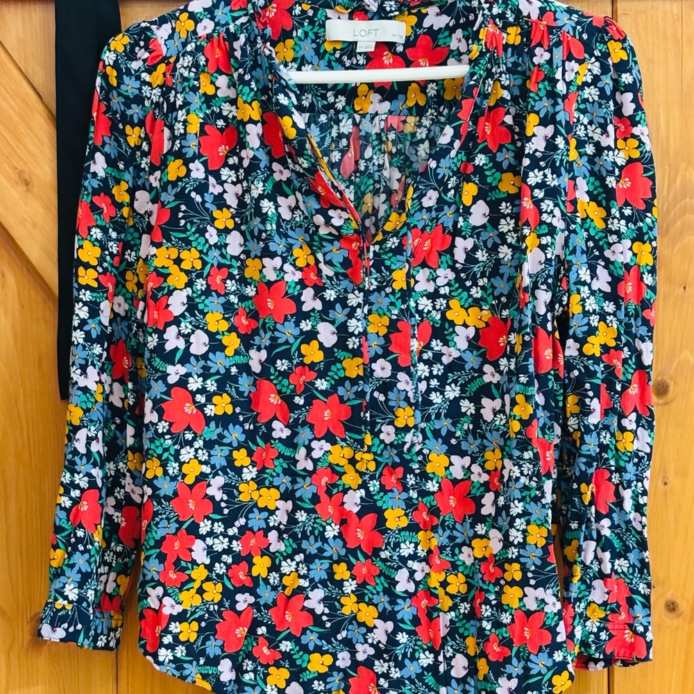 LOFT Petite Floral Print Women's Top - Multicolor